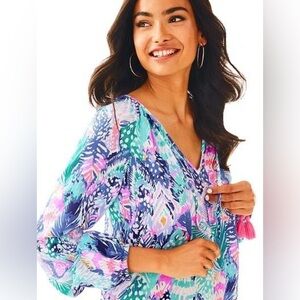 Lilly Pulitzer Willa Top Small Feather Print Lightweight Blouse Resort Tropical